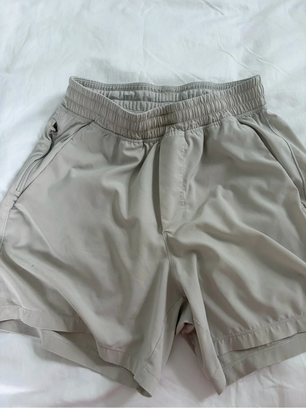 Lululemon Boys Shorts Large 12-14 Beige Athletic Zip Pockets